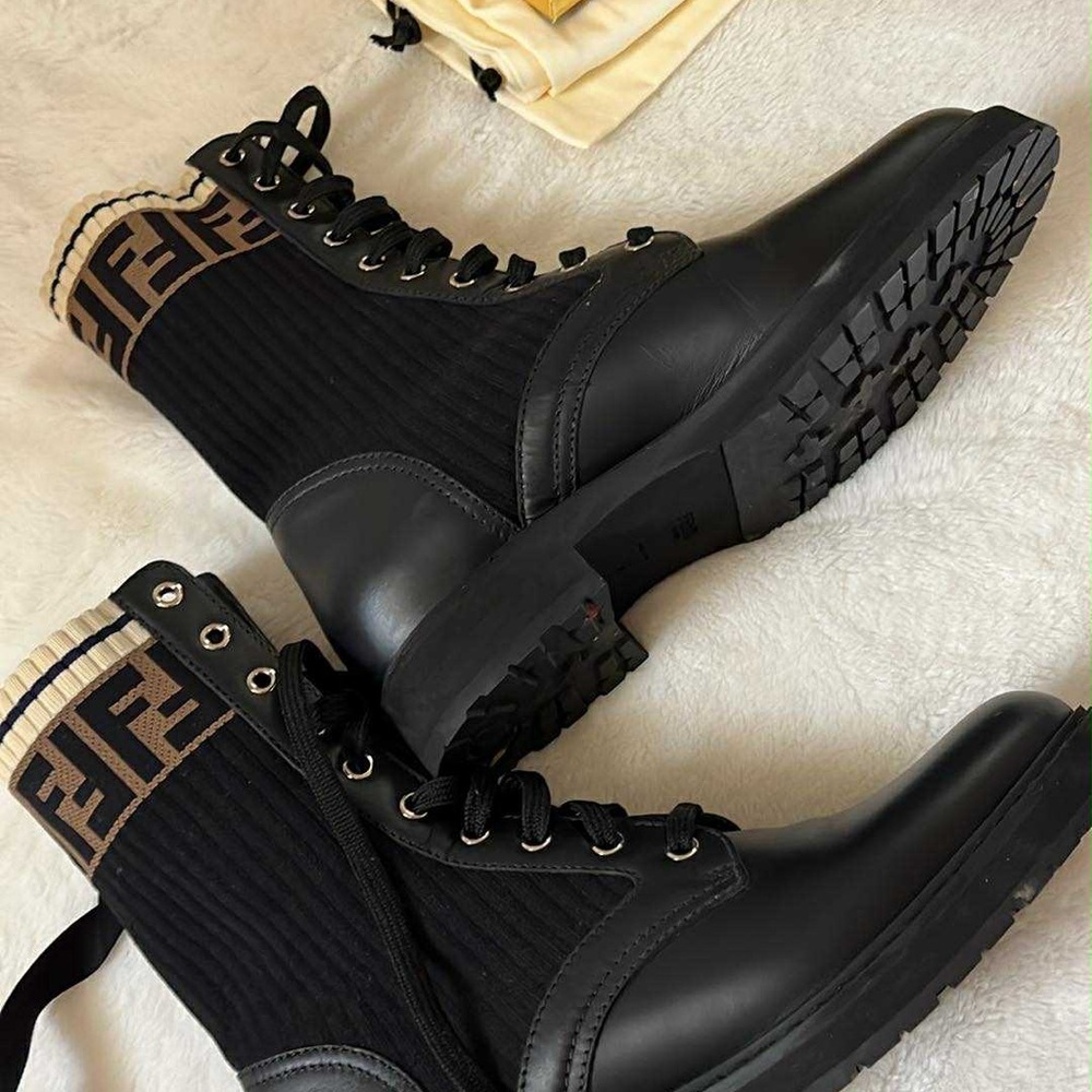 Fendi Black Leather Boots Sleek Design